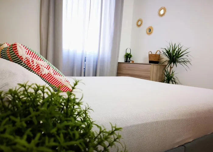 Spacious 50 Meters From The Metro Apartamento *