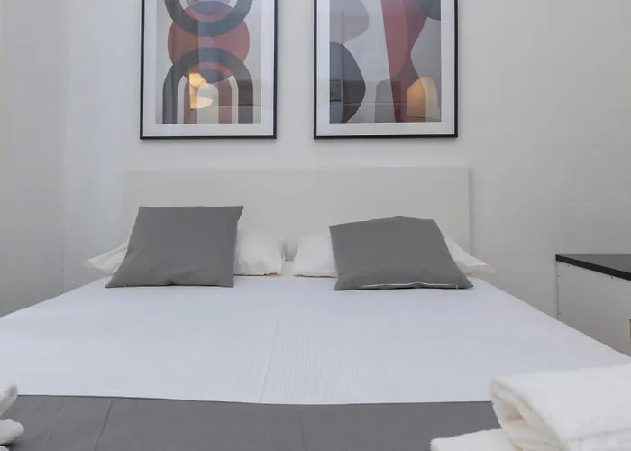 Xenia - Lovely In Porta Romana