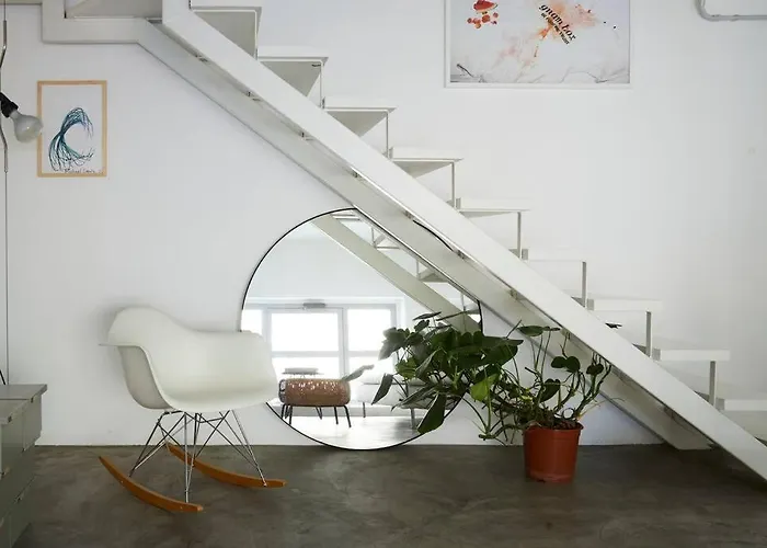 Artist - Porta Romana Apartment *