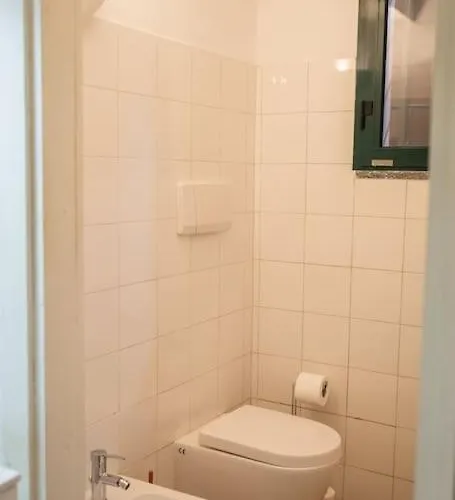 Fee4me Elegant Navigli