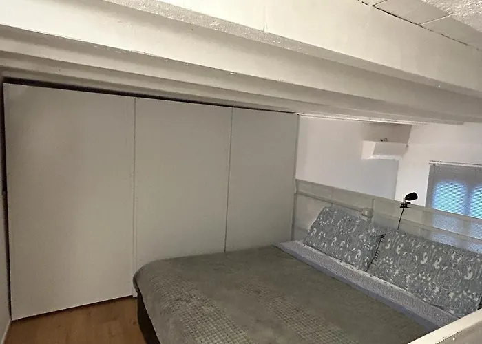 Cozy Near Bocconi Apartment