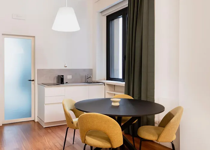 Relstay - Montenapoleone *