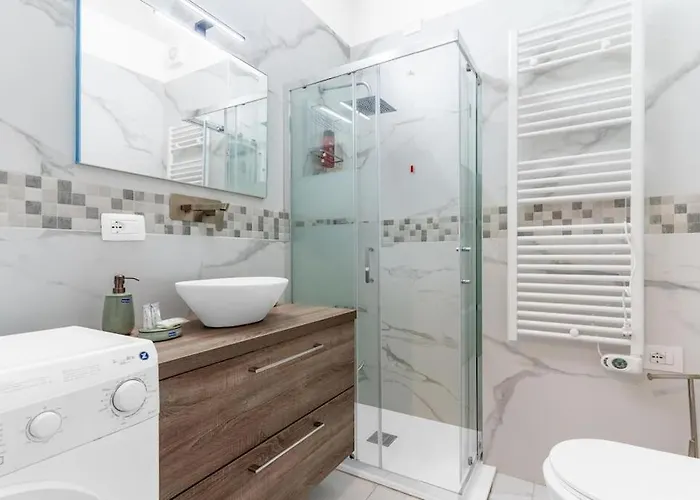 X4-self Check-in-m2 Famagosta-ac