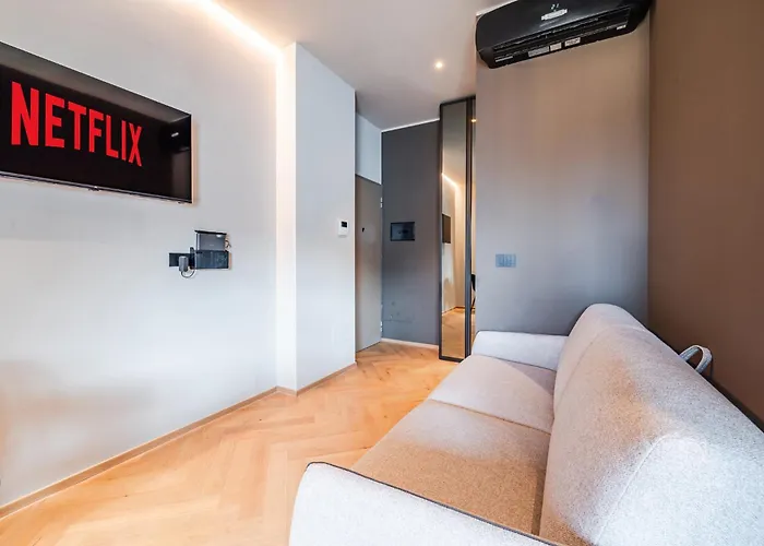 Terrazza Con Jacuzzi E Vista Iconica Sul Duomo דירה