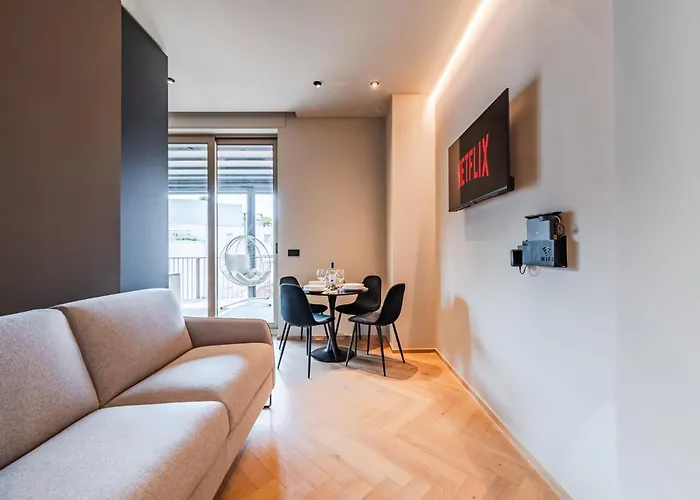 Apartment Terrazza Con Jacuzzi E Vista Iconica Sul Duomo *