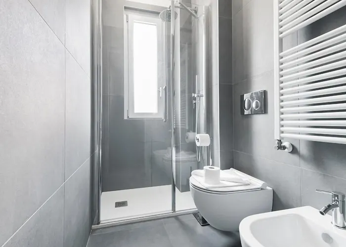 Easylife - - Paoli 6 - Navigli * Milán