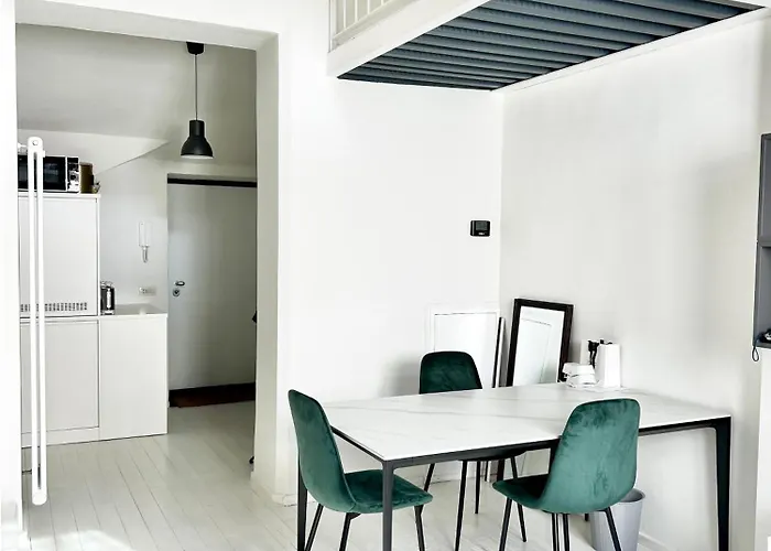 Vercelli-solari, Design District, Metro M1 8min A Piedi *