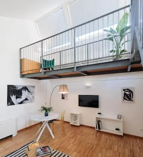 Urban House - Bright House Navigli Center * Milaan