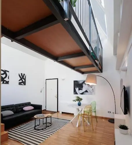 Urban House - Bright House Navigli Center *