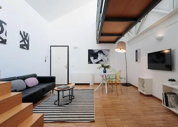 Urban House - Bright House Navigli Center Apartmán