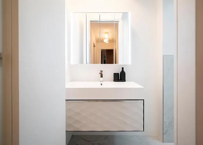 Apartment Luca Duomo Visconti Milan