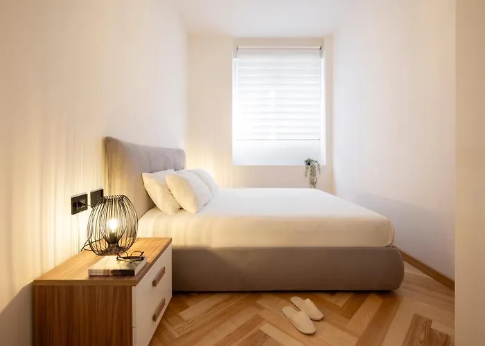 Luca Duomo Visconti * Milan