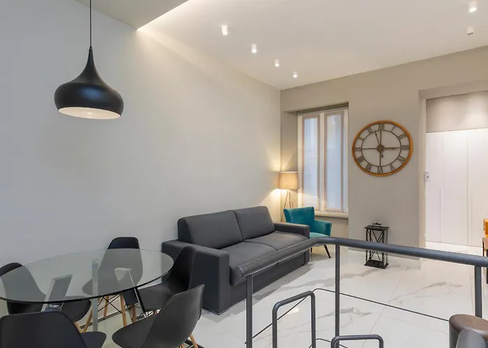 Xenia - Modern Three-room In Moscova Area *