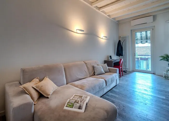 Daire Duomo-navigli - Elegante In Centro Storico