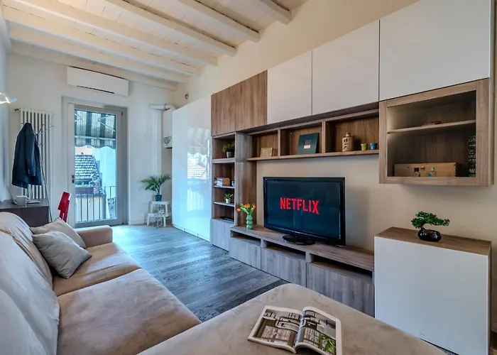 Duomo-navigli - Elegante In Centro Storico Milano