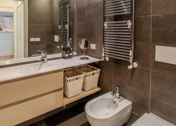 Duomo-navigli - Elegante In Centro Storico Daire *