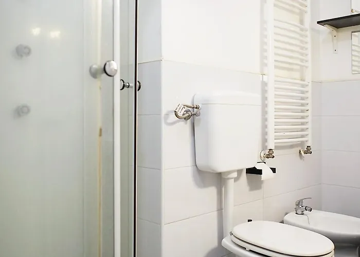 Bilocale Zona 200metri Da Stazione *