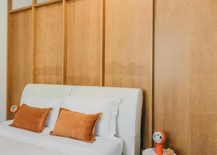 Porta Venezia-exclusive Design Apartment-2 *