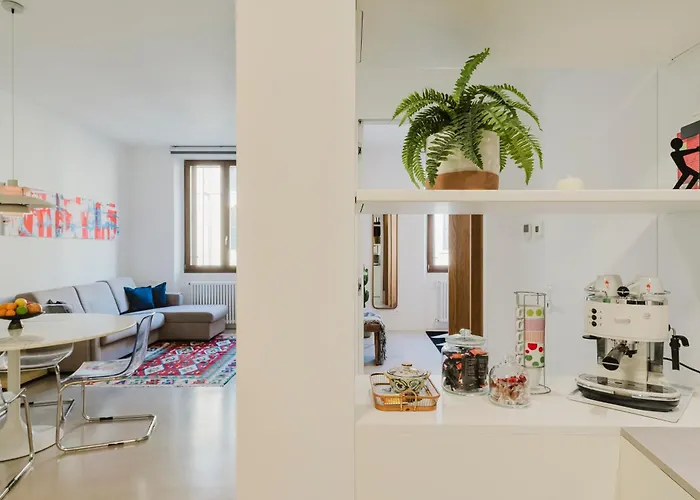 Porta Venezia-exclusive Design Apartment-2