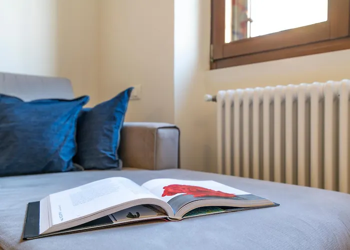 Porta Venezia-exclusive Design Apartment-2 *