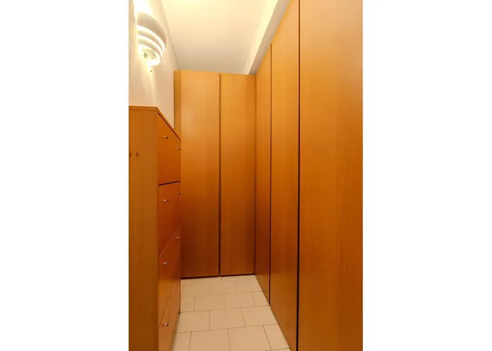 Stylish & Cozy Loft Near Life - Metro 50m Apartman *