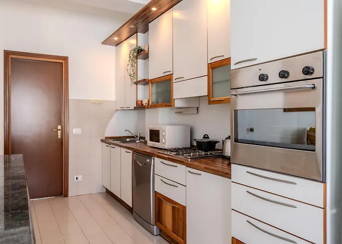 Stylish & Cozy Loft Near Life - Metro 50m Apartman Milánó