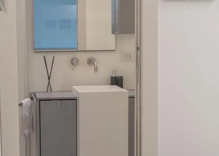 Marla Brera Center * Milano