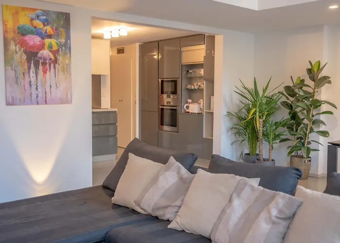 Marla Brera Center Lejlighed *