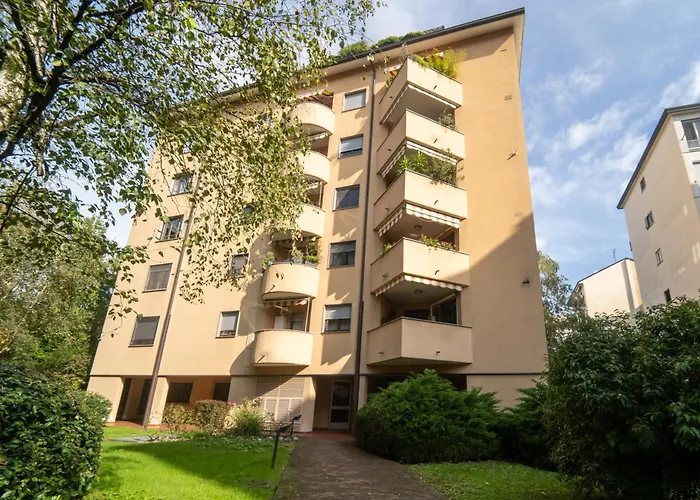 Penthouse Isola, A Few Steps From Offices Cortina 26 *