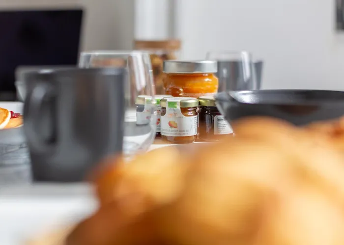 Stylish Loft In Porta Romana Διαμέρισμα *