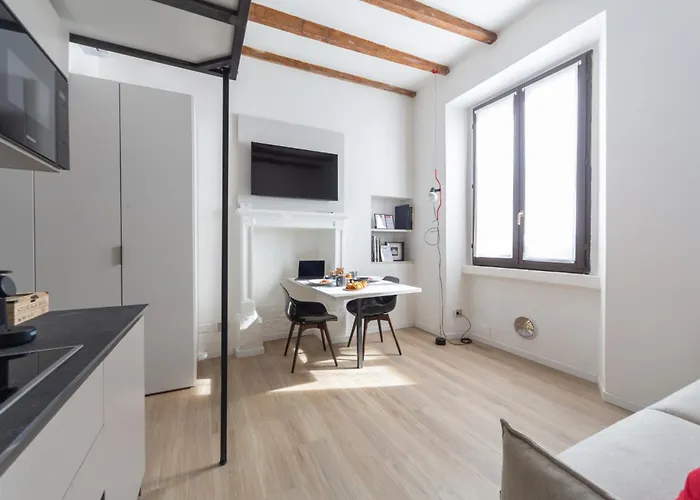Stylish Loft In Porta Romana *