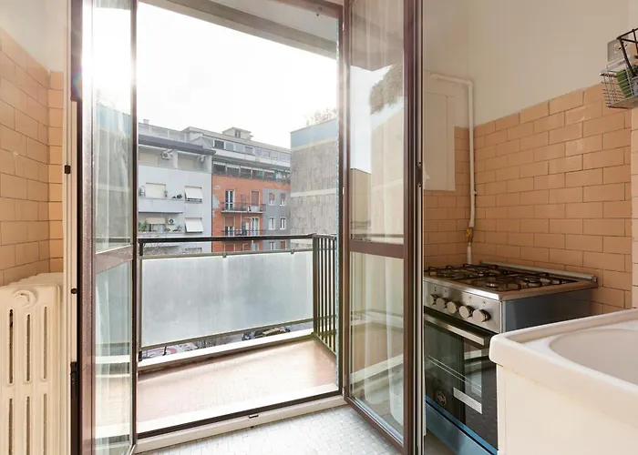 Stazione - Gioia A - Luminoso Bilocale D'epoca * Milan