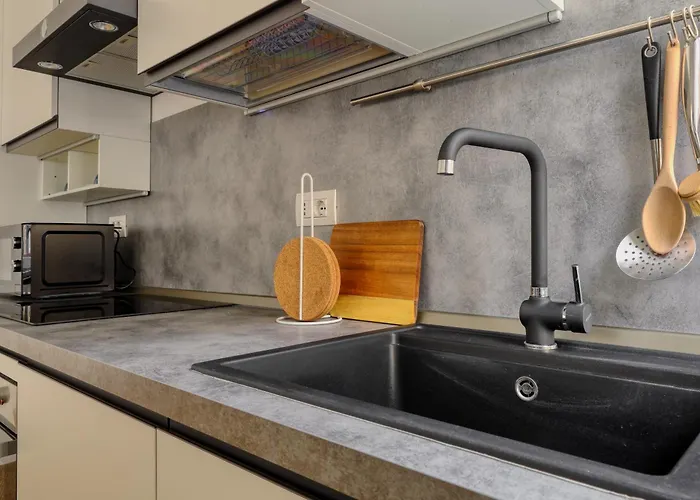 דירה Just Urban - Bright New 2br In Center - M2 And M4 מילאנו