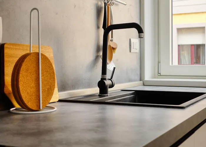 Just Urban - Bright New 2br In Center - M2 And M4