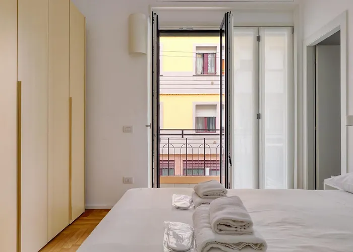 Just Urban - Bright New 2br In Center - M2 And M4 דירה מילאנו