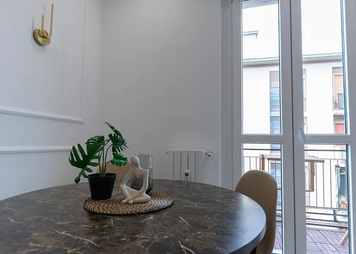 Luxury - Valassina 45 *