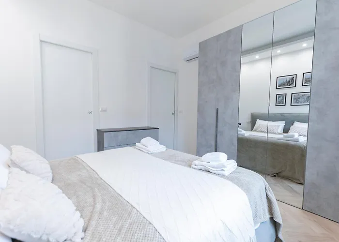 Luxury - Valassina 45 Apartmán *