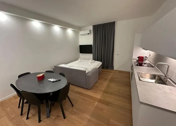 Elegante Ed Accogliente Apartment Milan