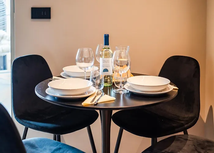 Terrazza Con Jacuzzi E Vista Iconica Sul Duomo Apartment