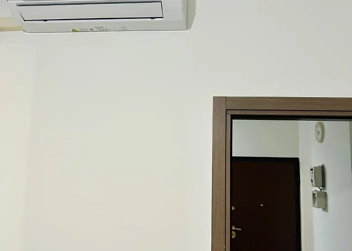 Chiara 18 - M4 Metro Blu *