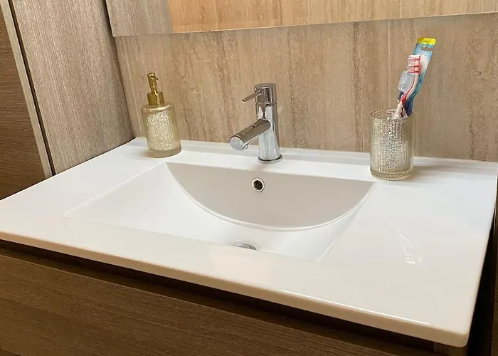 Stadio San Siro - Rho Fiera - Cascina Merlata - Ospedale Galeazzi - Ippodromo Apartment *