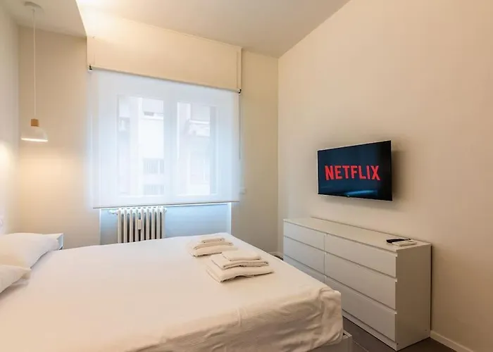 Modern Ac, Wifi Next To 2 Metro Line Stations And Life Area *