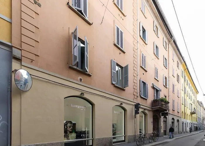 Appartement Yellow House By Costanza Milaan