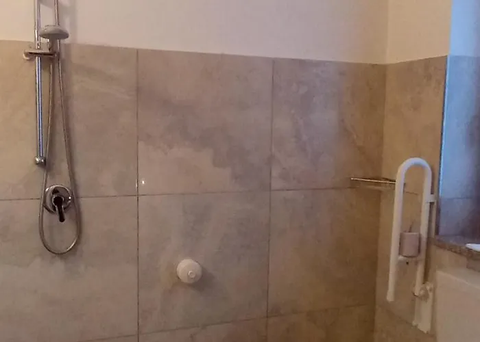 Mistral Otel 3*