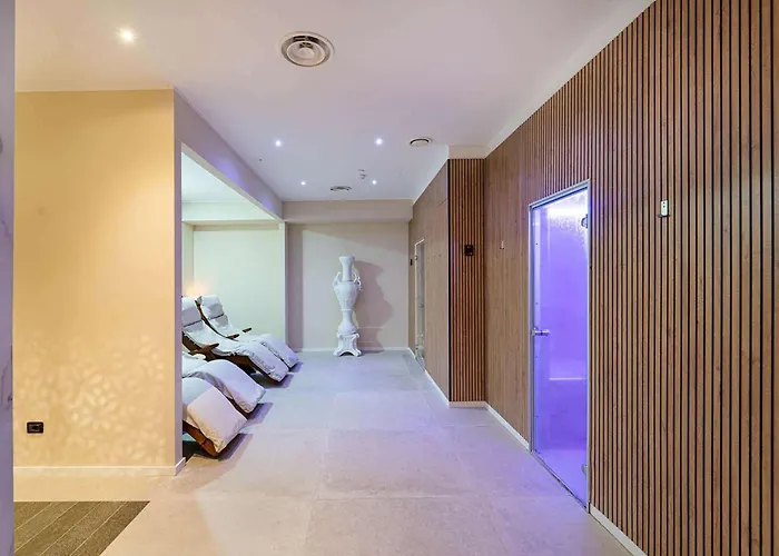 Western The Hub Hotel