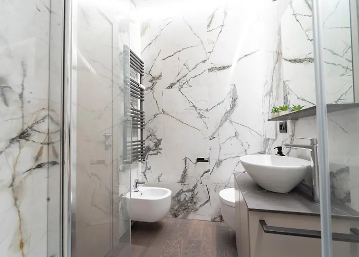 Designed In Center Gae Aulenti Area With Ac, Wifi And Subway Airport Connected Steps From Station *