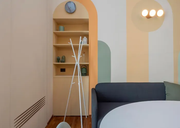 Xenia - Renovated Two-room In Sant'ambrogio * Milan