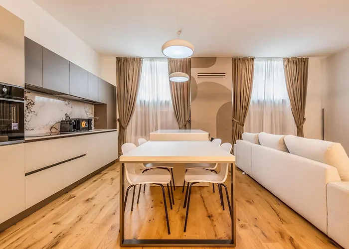 Brand New Via Melzi D'eril 18 4 Pax * Milán