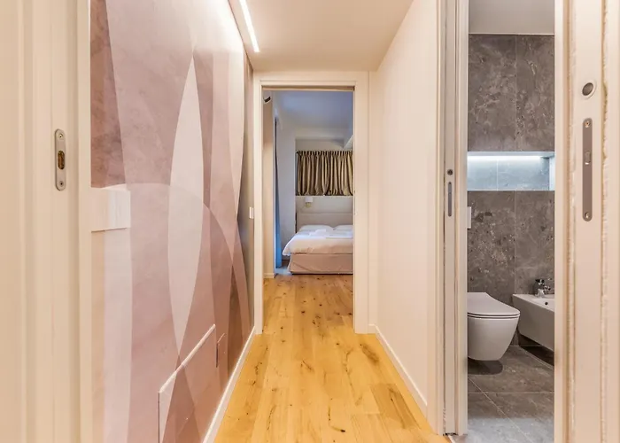 Brand New Via Melzi D'eril 18 4 Pax Milán