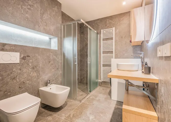 Brand New Via Melzi D'eril 18 4 Pax * Milán